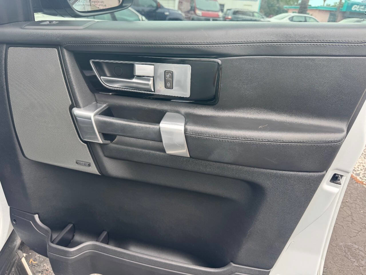 Used 2016 Land Rover LR4 HSE LUX image 9