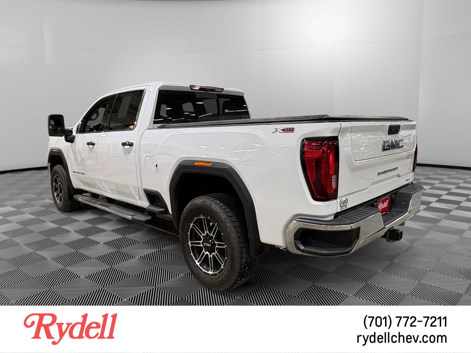 Used 2021 GMC Sierra 2500 SLT image 3
