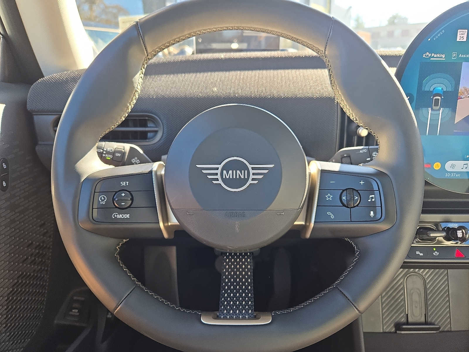 Used 2025 MINI Cooper 2-Door Hardtop image 18