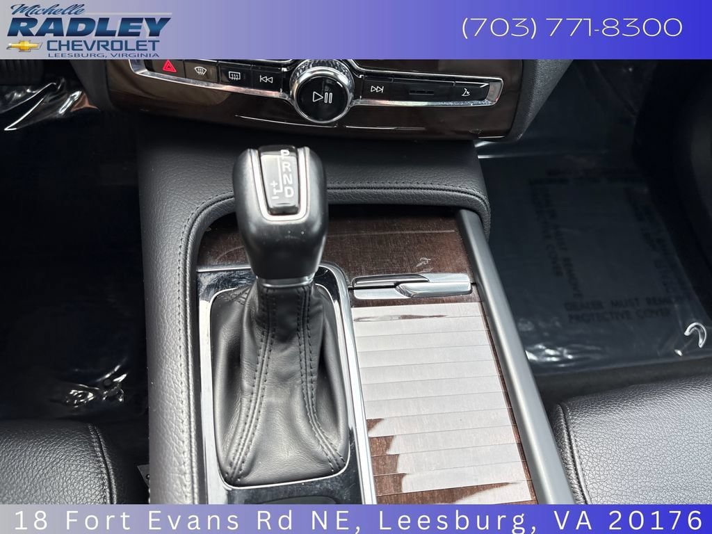 Used 2019 Volvo XC90 T6 Momentum AWD/4WD image 21