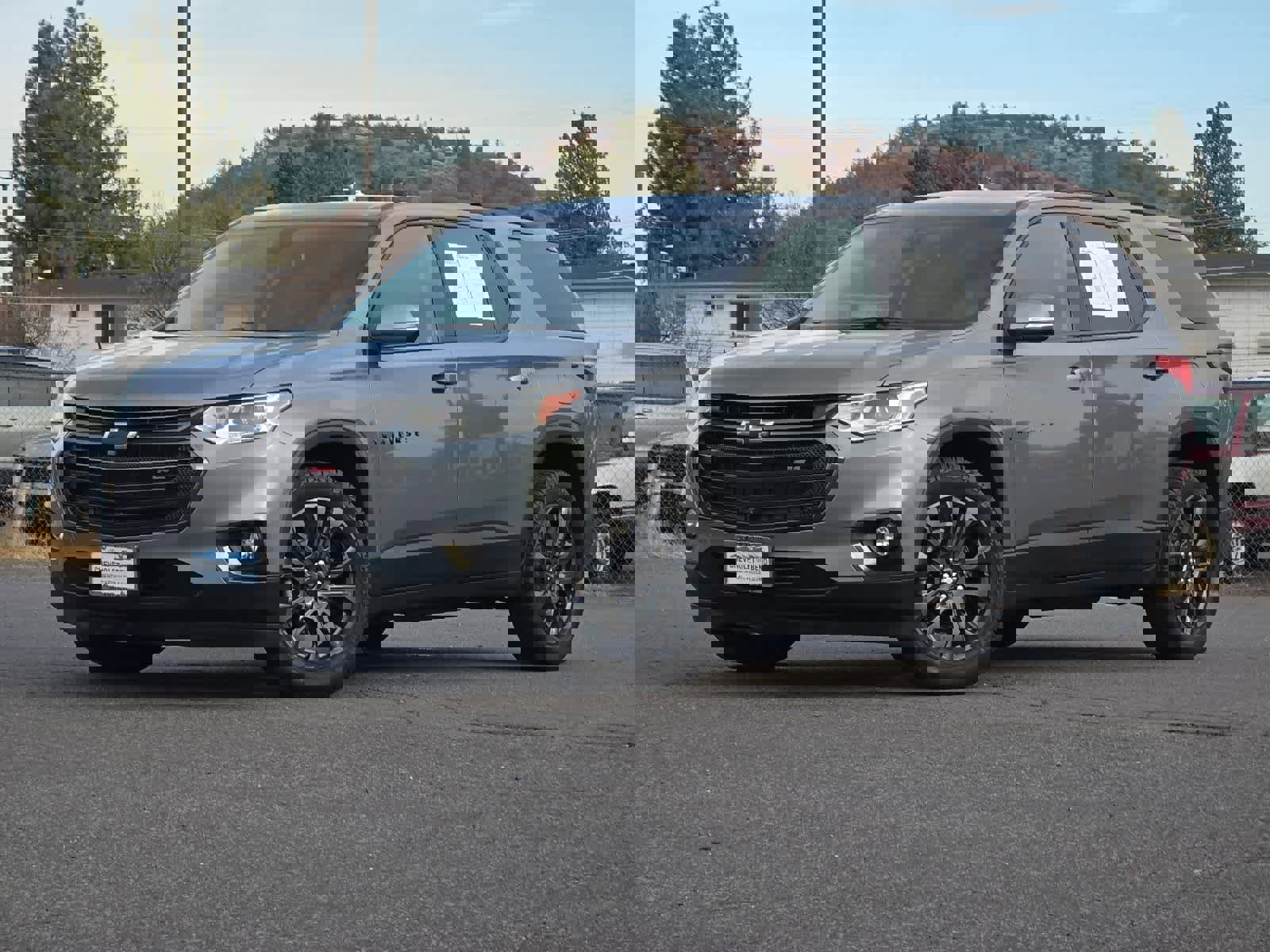 Used 2021 Chevrolet Traverse RS image 1