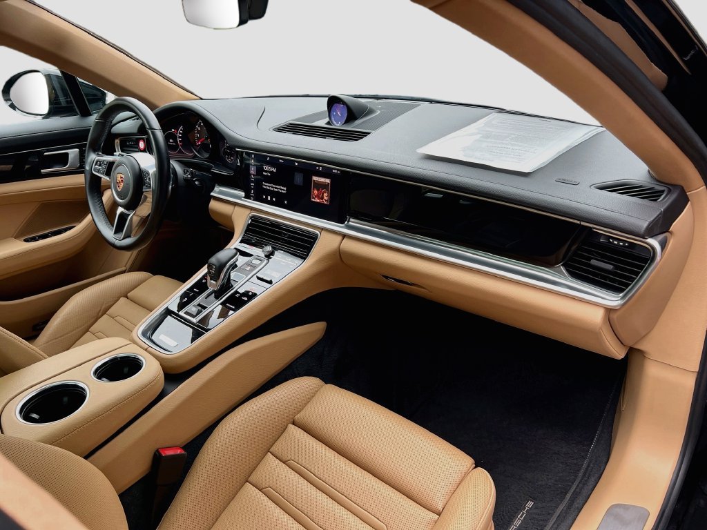 Certified 2018 Porsche Panamera 4 AWD/4WD image 31