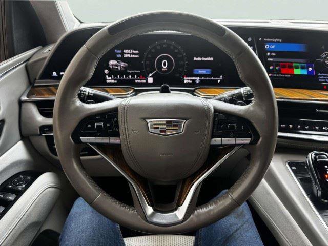 Used 2021 Cadillac Escalade Premium Luxury Platinum AWD/4WD image 34