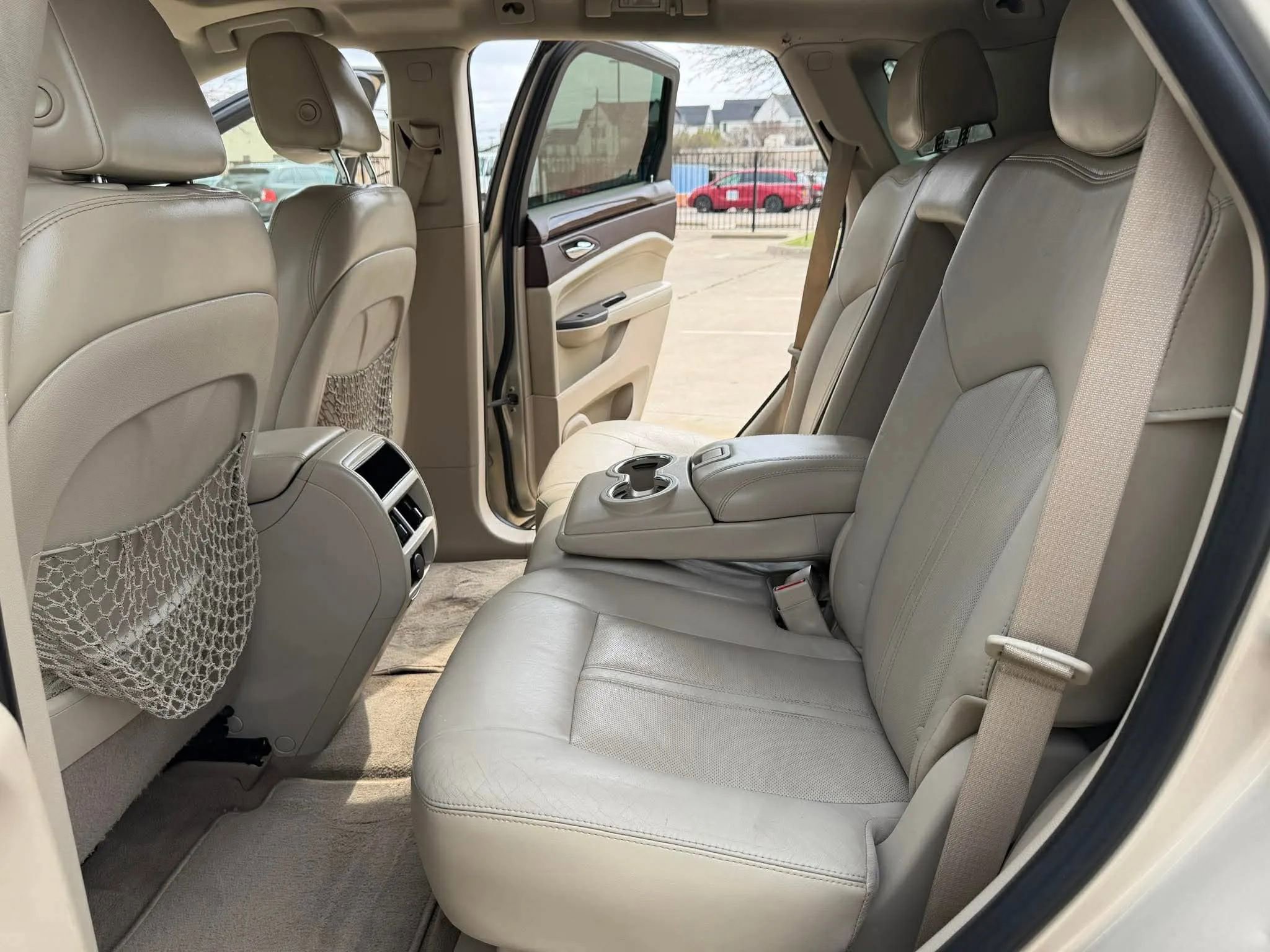 Used 2012 Cadillac SRX Luxury image 14