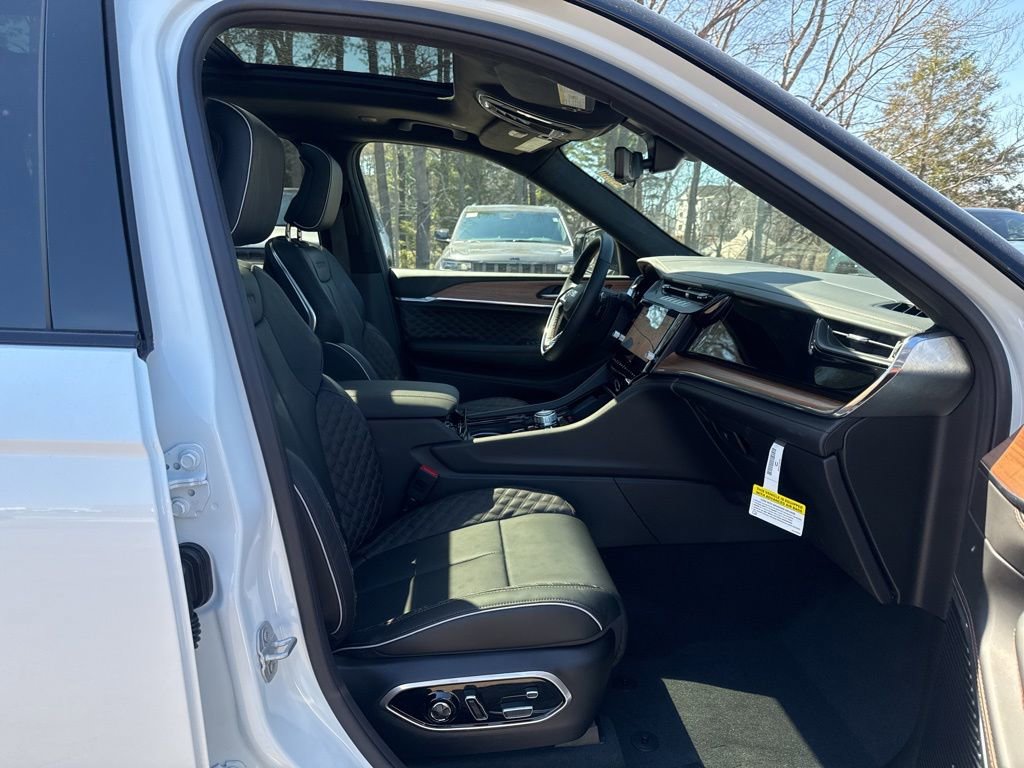 New 2026 Jeep Grand Cherokee L Summit image 33