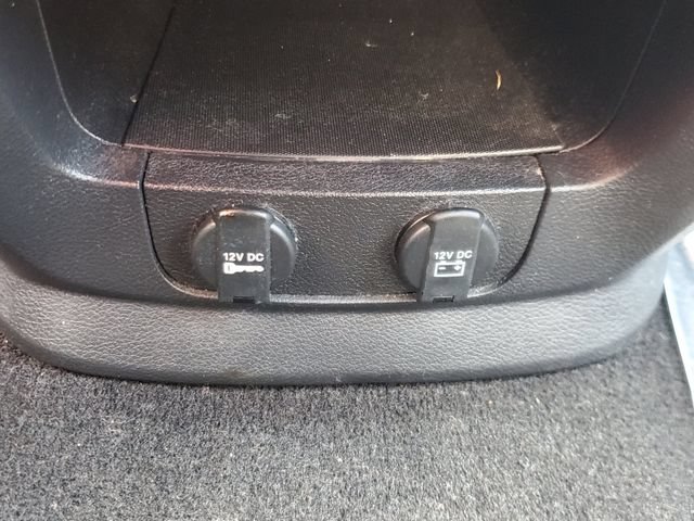 Used 2020 Dodge Grand Caravan SE FWD image 28