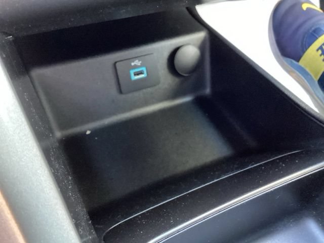 Used 2018 Ford Fusion S FWD image 28