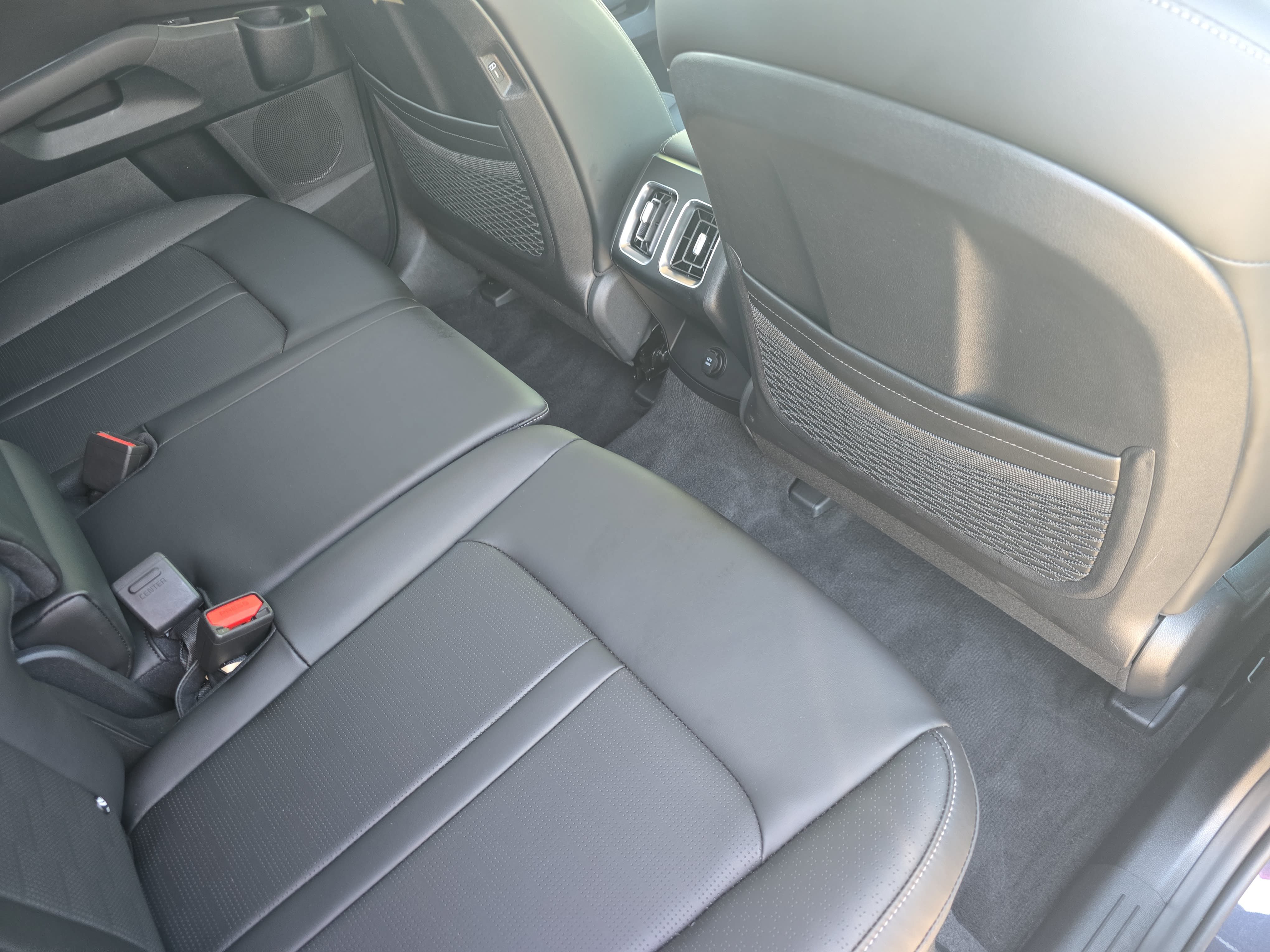 Used 2025 Kia Sorento S AWD/4WD image 12