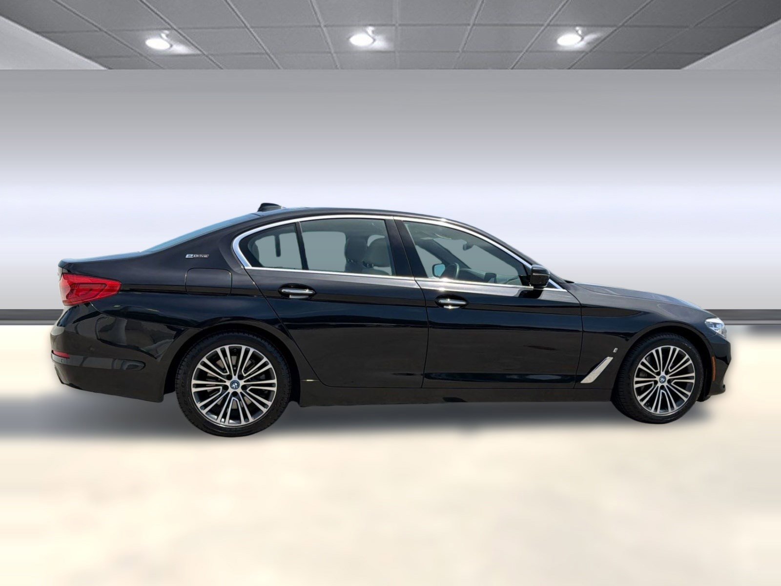 Used 2018 BMW 530e xDrive AWD/4WD image 7