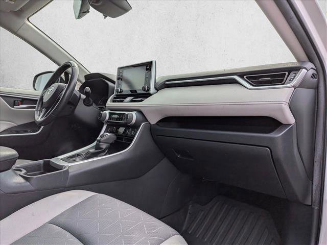 Used 2020 Toyota RAV4 XLE image 22