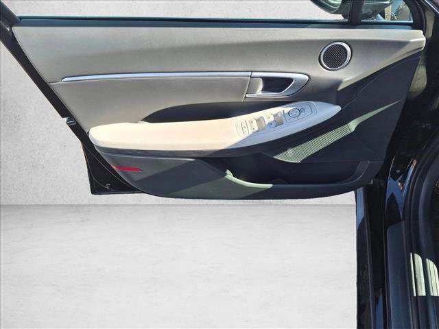 Used 2025 Hyundai Sonata SEL FWD image 8