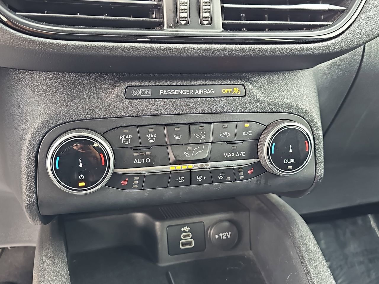 Used 2024 Ford Escape ST-Line image 21