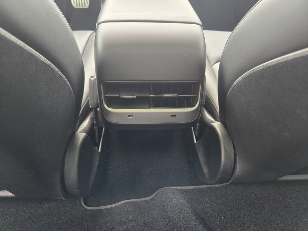 Used 2023 Tesla Model 3 Performance image 10
