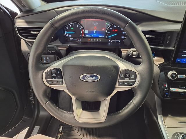 Used 2023 Ford Explorer Limited w/ Limited Technology Package RWD image 8