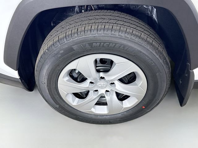 Used 2025 Toyota RAV4 LE image 29