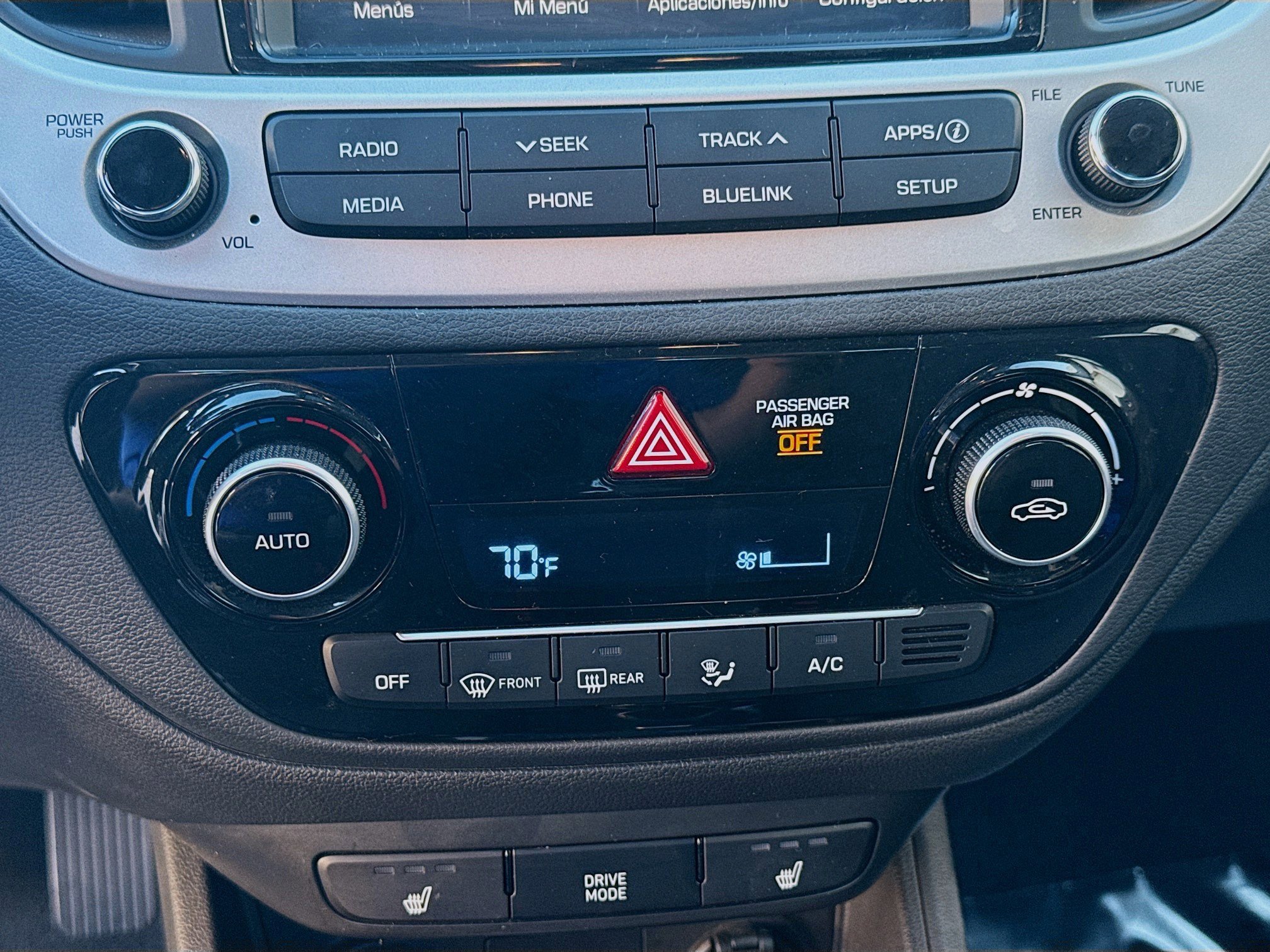 Used 2022 Hyundai Accent Limited image 12