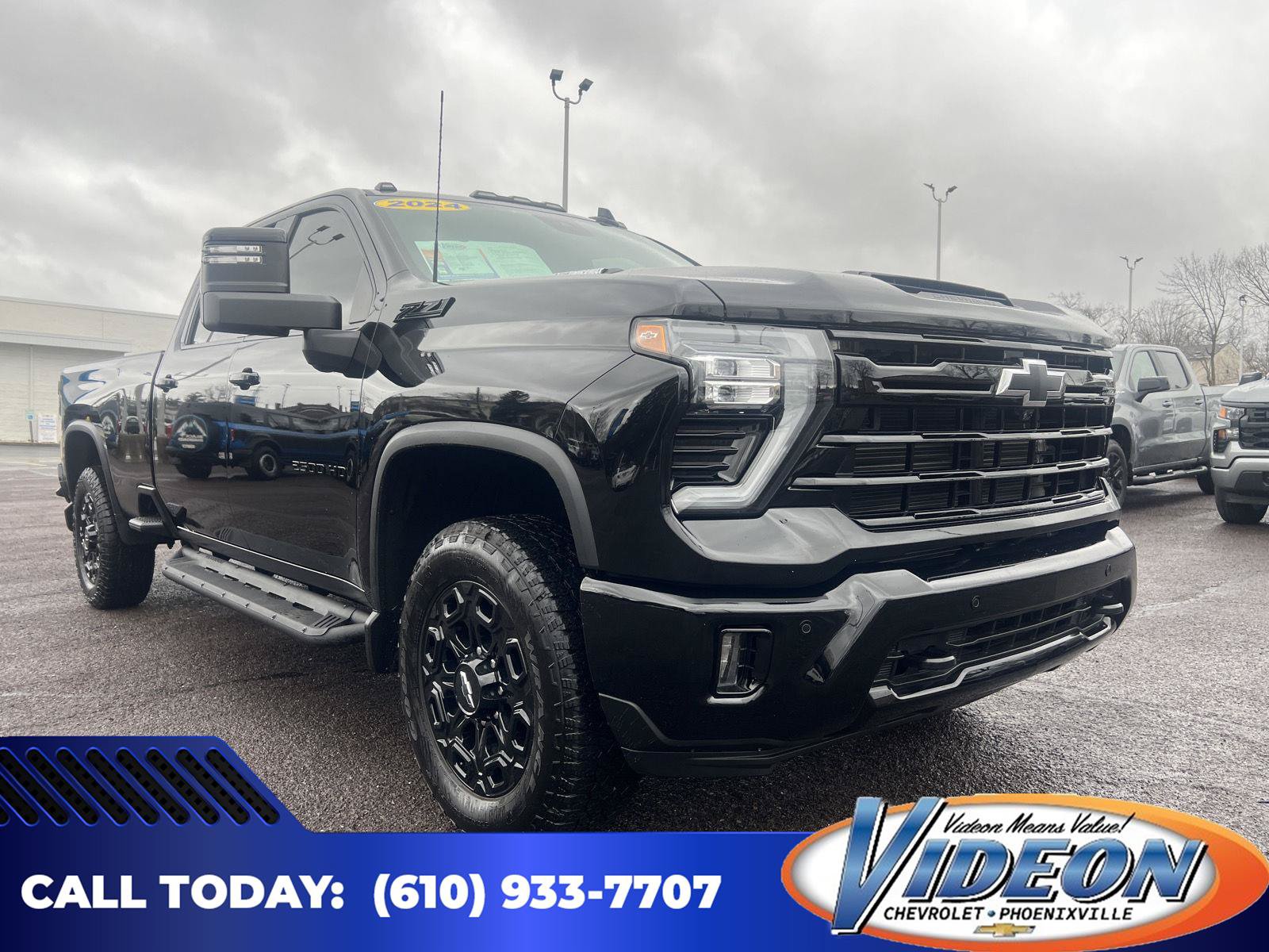Used 2024 Chevrolet Silverado 2500 LTZ w/ LTZ Plus Package AWD/4WD image 1