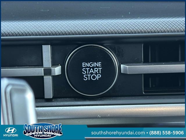 Used 2024 Hyundai Santa Fe SE image 29
