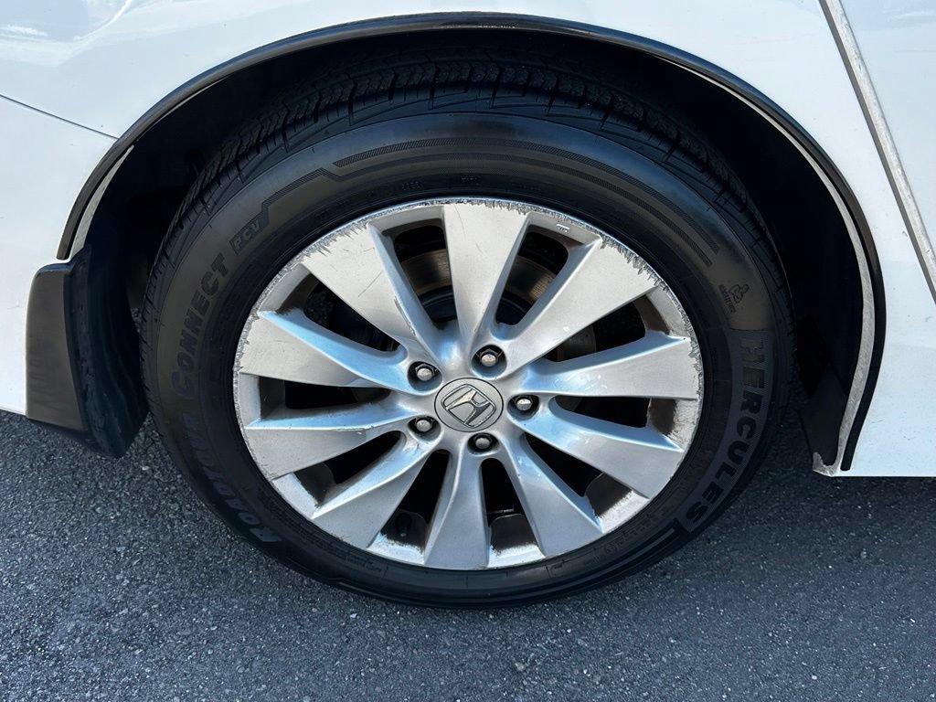 Used 2015 Honda Accord Touring image 10