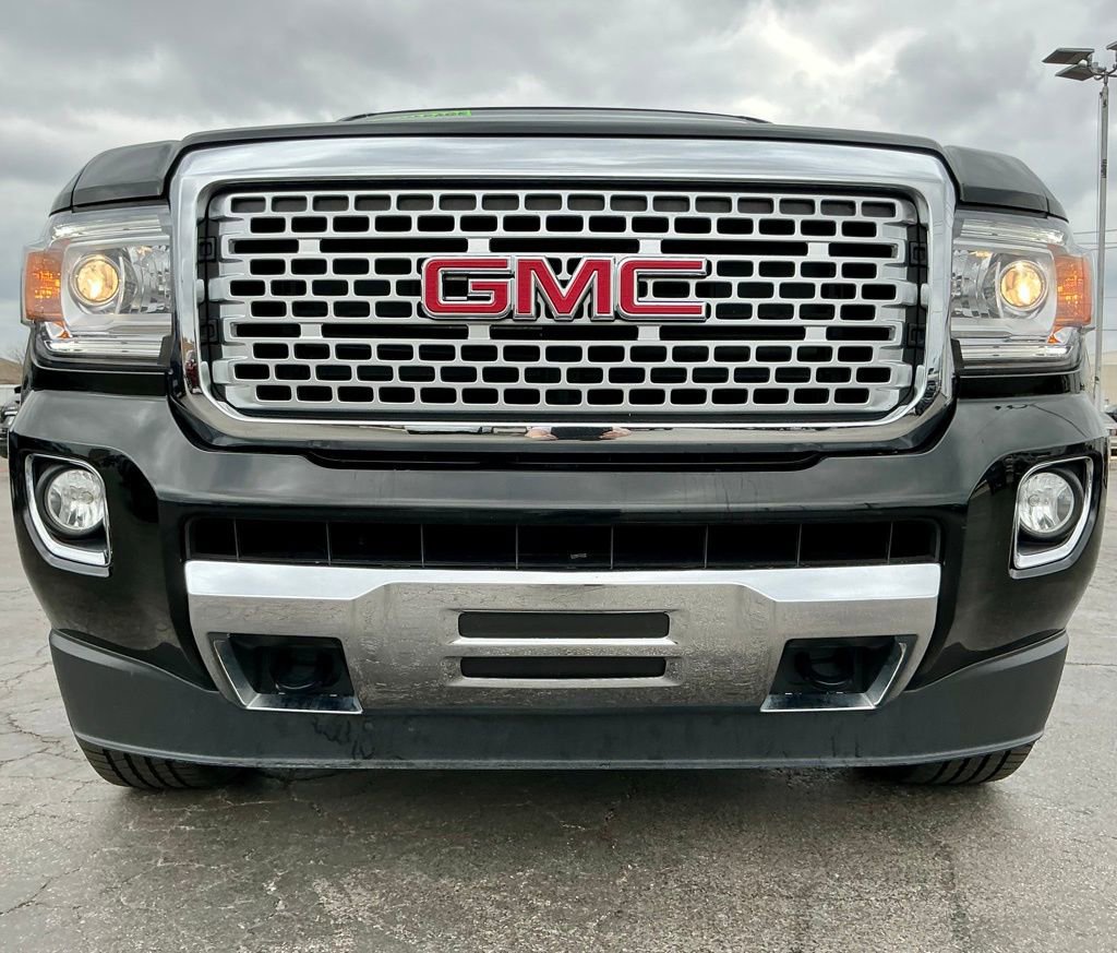 Used 2017 GMC Canyon Denali image 9