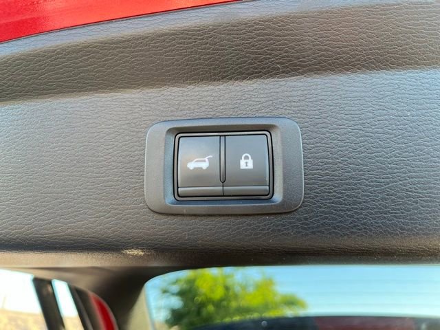 Used 2024 Mitsubishi Outlander SE image 17