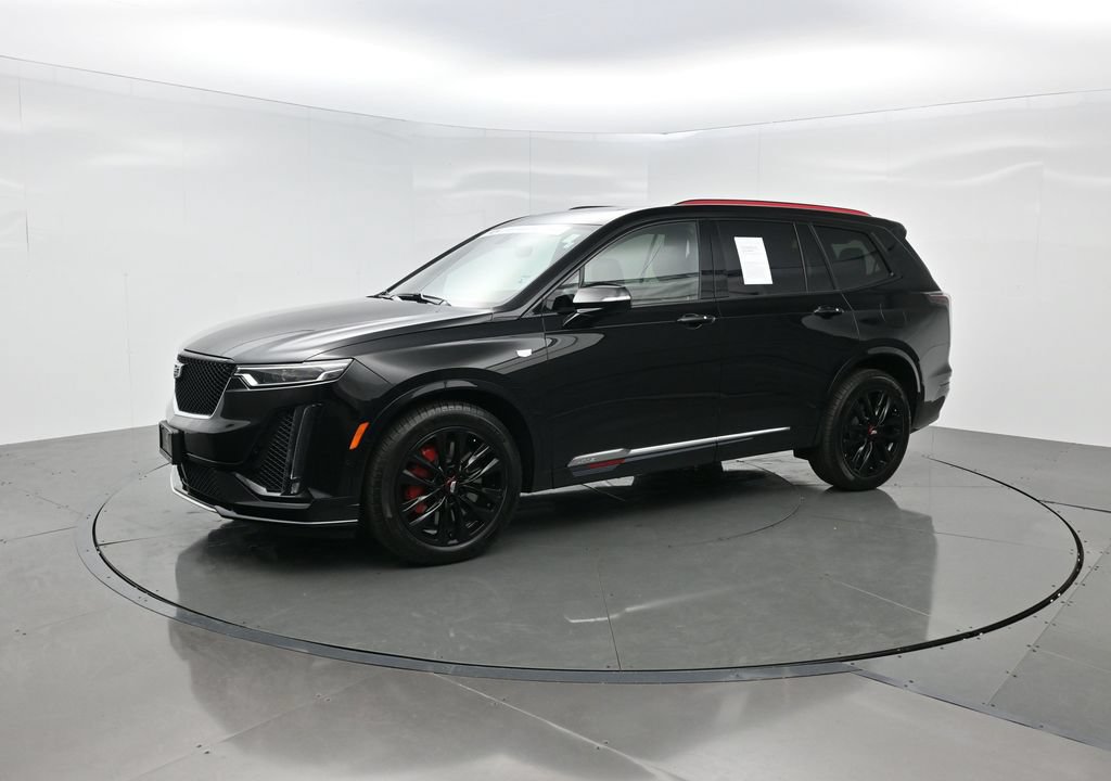 Used 2025 Cadillac XT6 Sport w/ Platinum Package AWD/4WD image 2