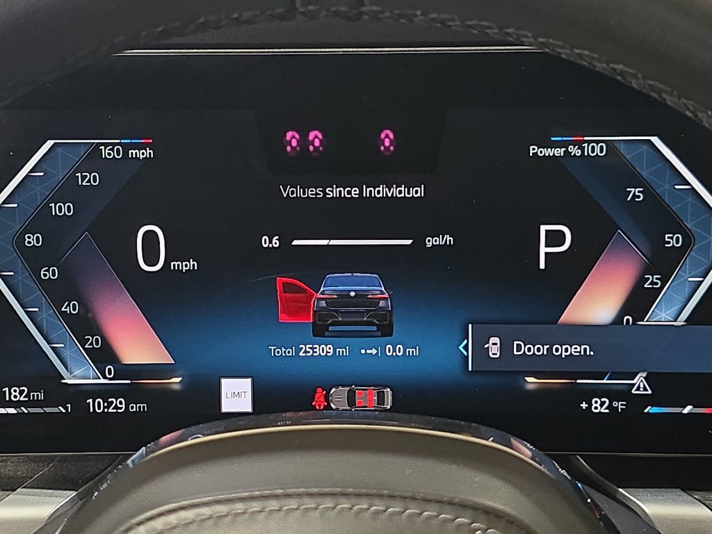 Certified 2023 BMW 740i RWD image 22