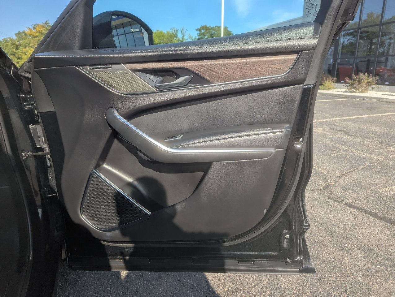 Used 2023 Jaguar F-PACE S image 30