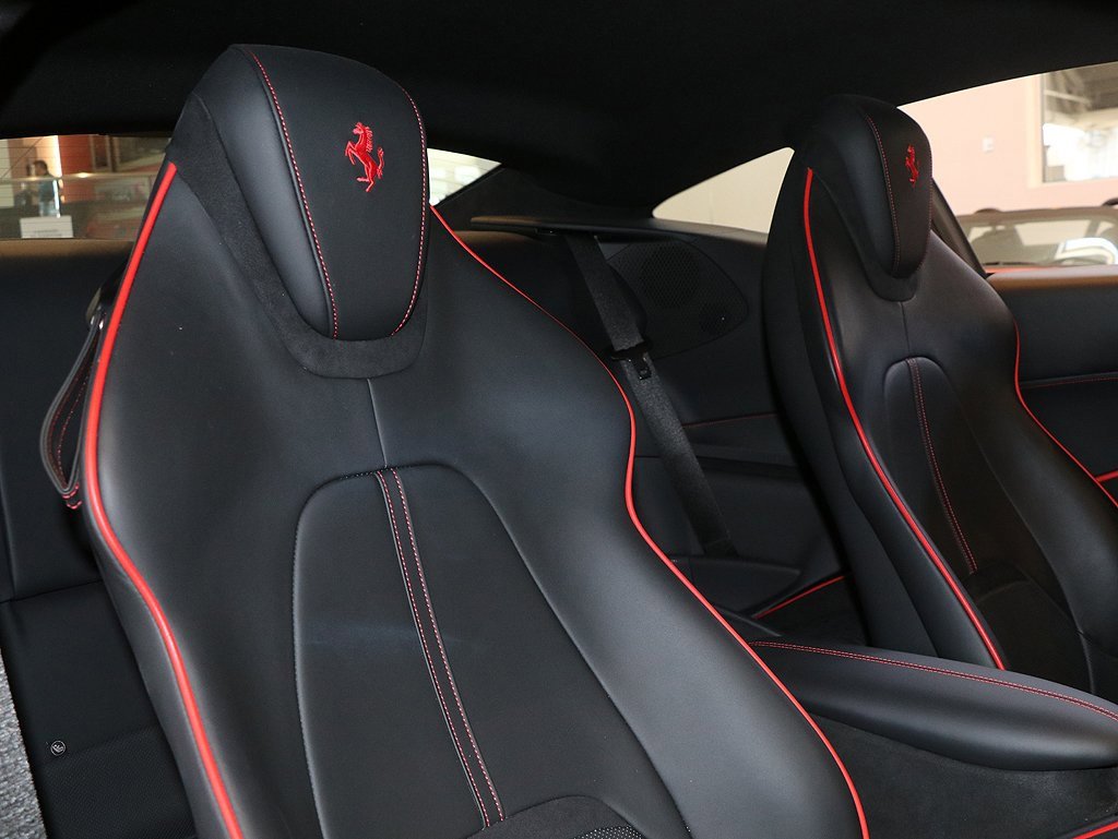 Certified 2024 Ferrari Roma image 35