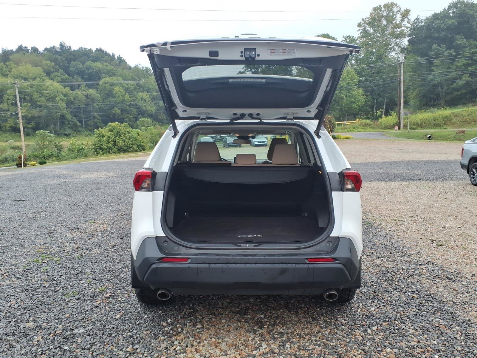 Used 2019 Toyota RAV4 XLE w/ Convenience Package AWD/4WD image 21