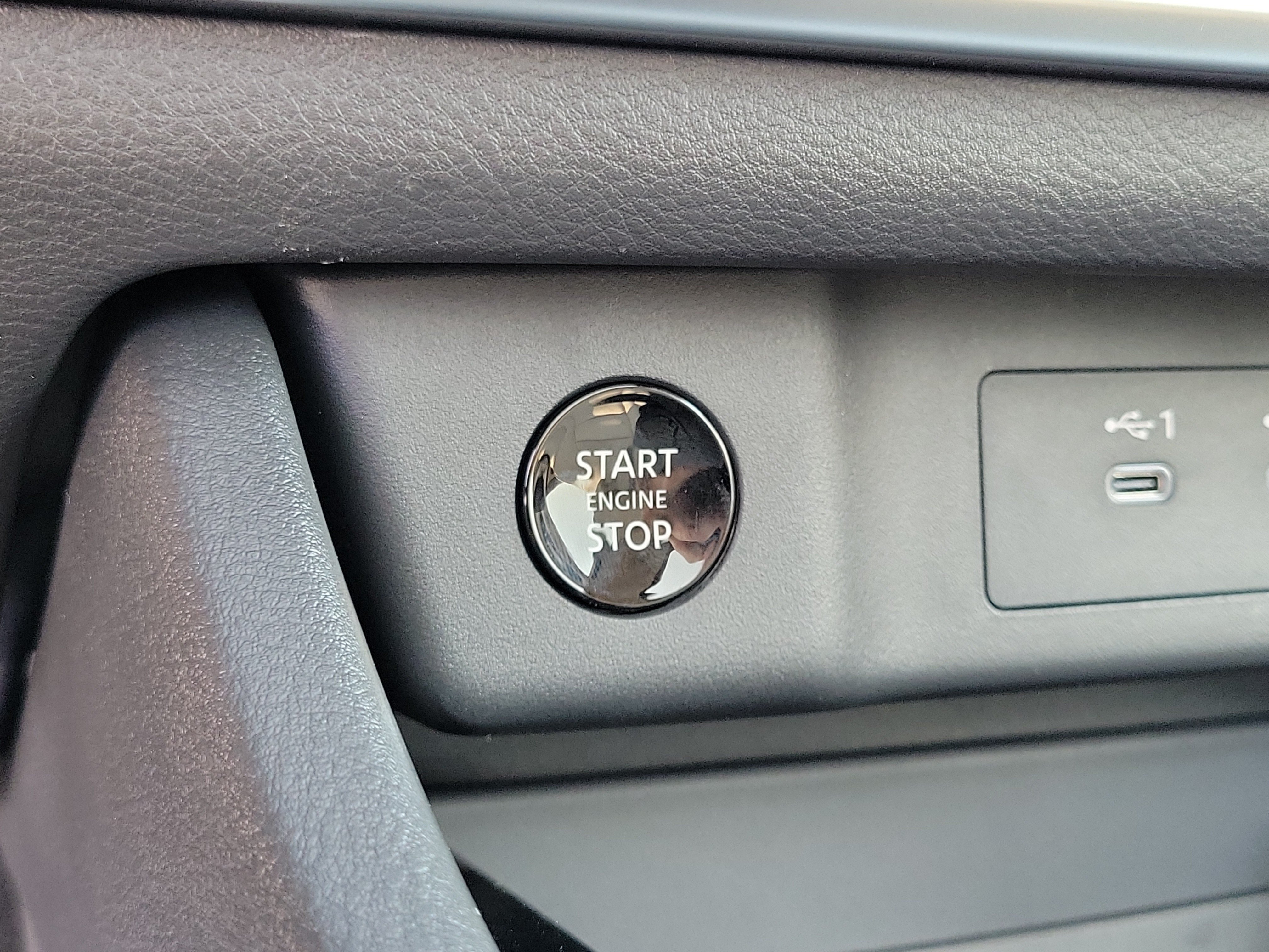 New 2026 Nissan Rogue Dark Armor AWD/4WD image 28