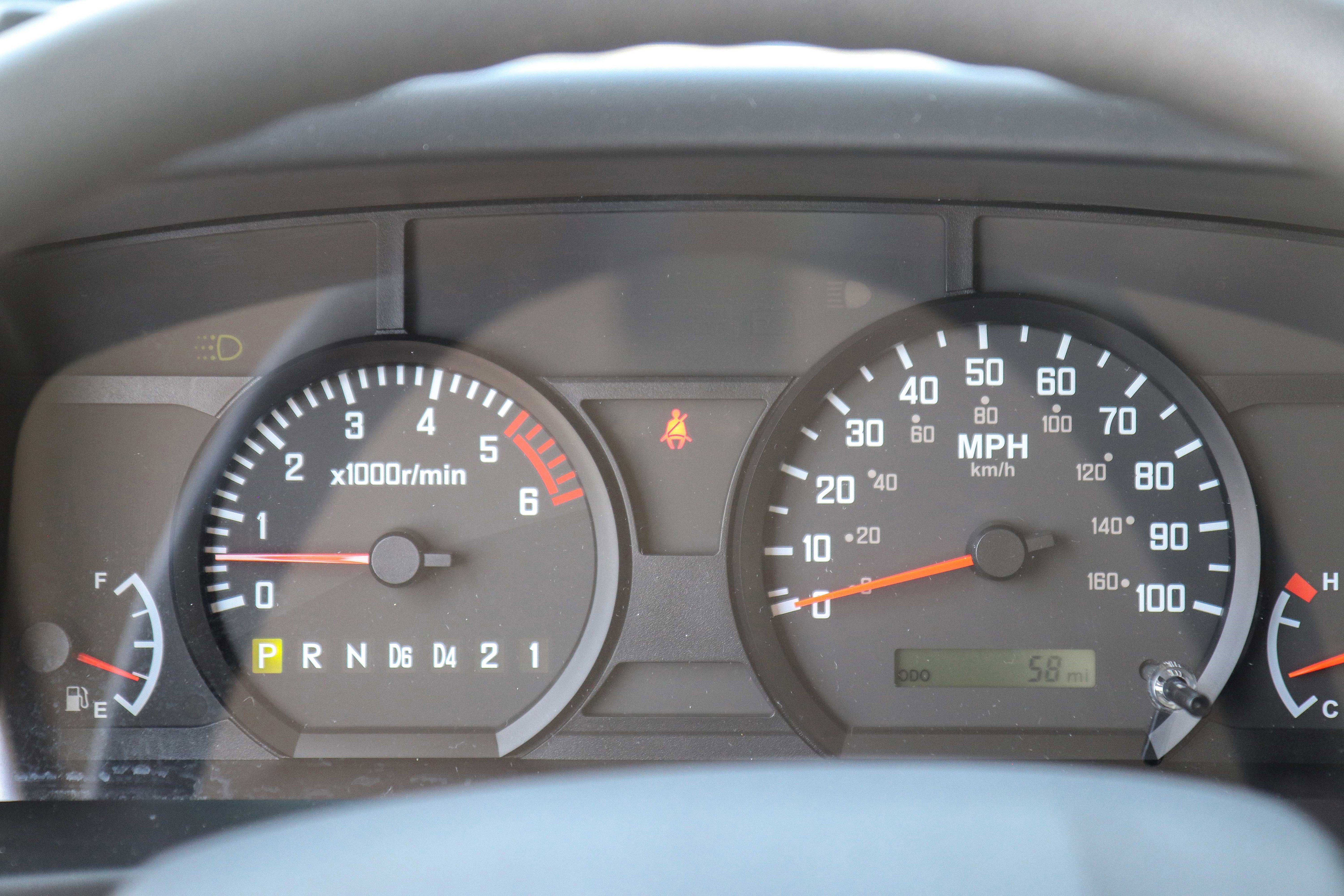 Used 2024 Isuzu NPR image 22