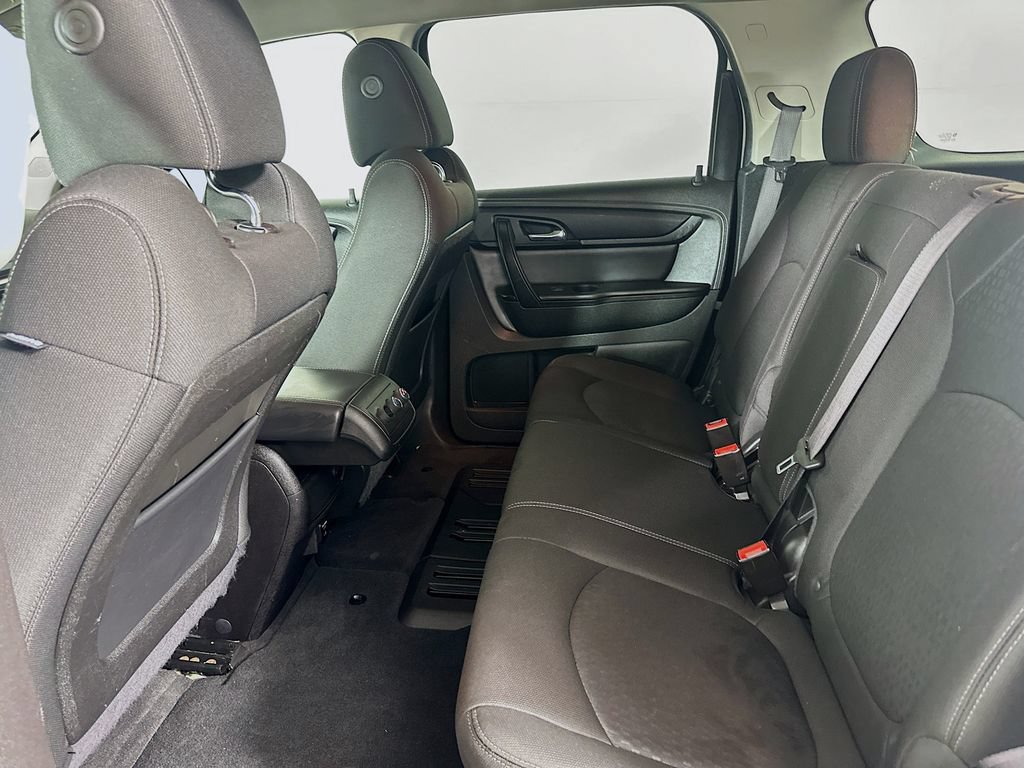 Used 2015 GMC Acadia SLE FWD image 16