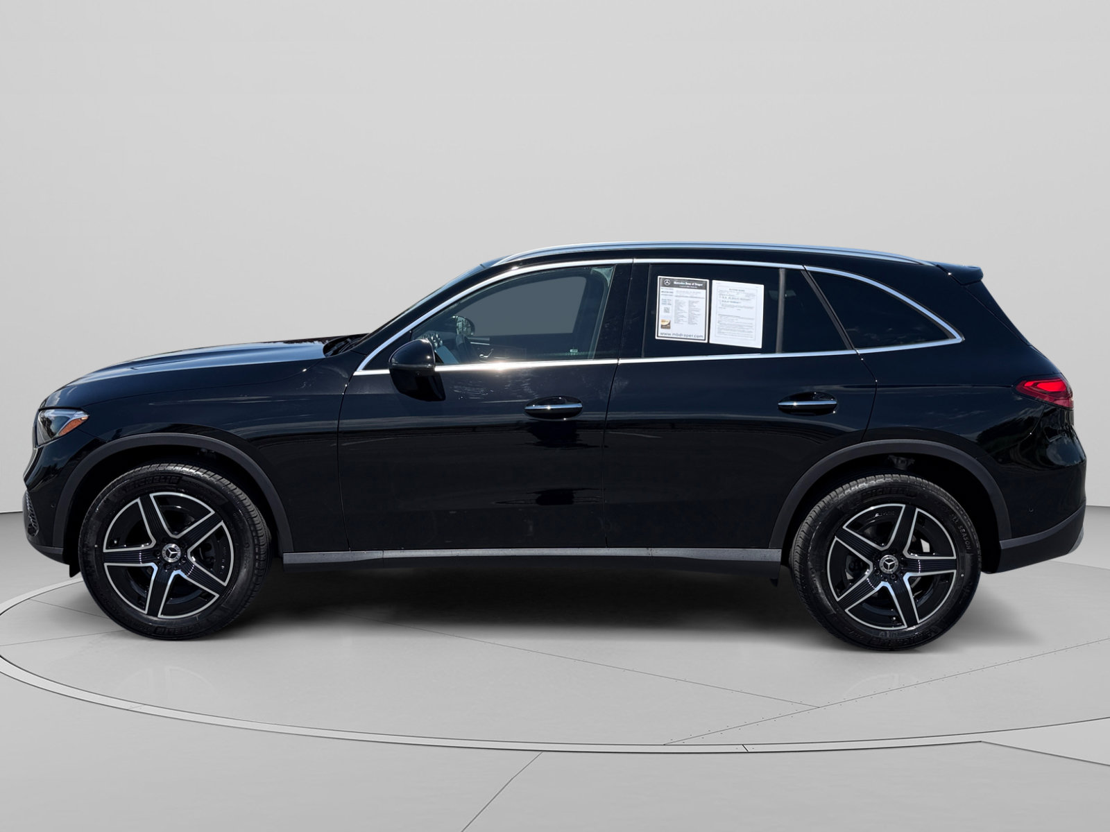 Certified 2026 Mercedes-Benz GLC 300 4MATIC image 2
