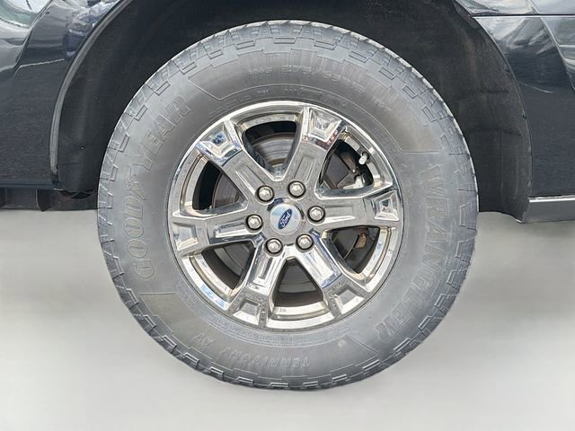 Used 2018 Ford Expedition Limited w/ Equipment Group 302A AWD/4WD image 31