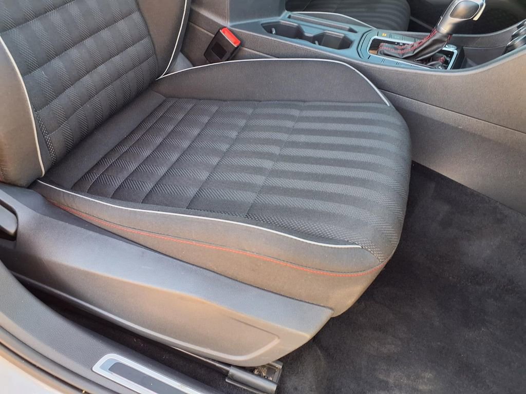 Used 2019 Volkswagen Jetta GLI image 19