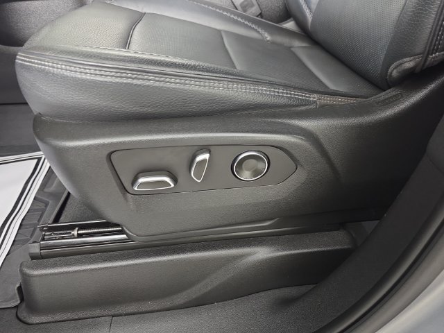 Used 2023 GMC Yukon XL Denali AWD/4WD image 26