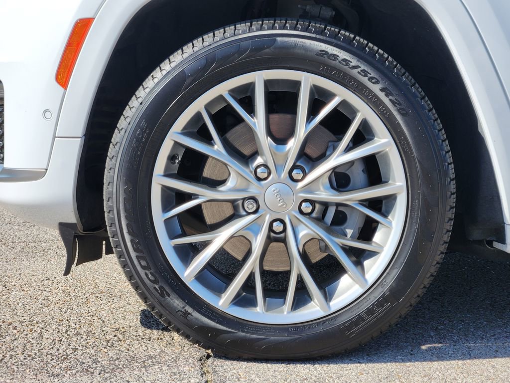 Used 2024 Jeep Grand Cherokee L Summit image 7