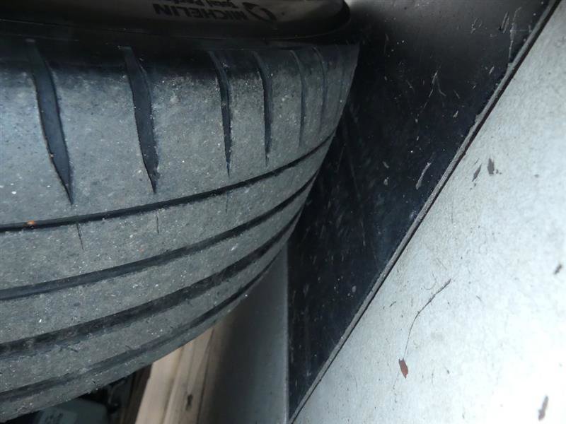 Used 2019 Tesla Model S Performance image 32