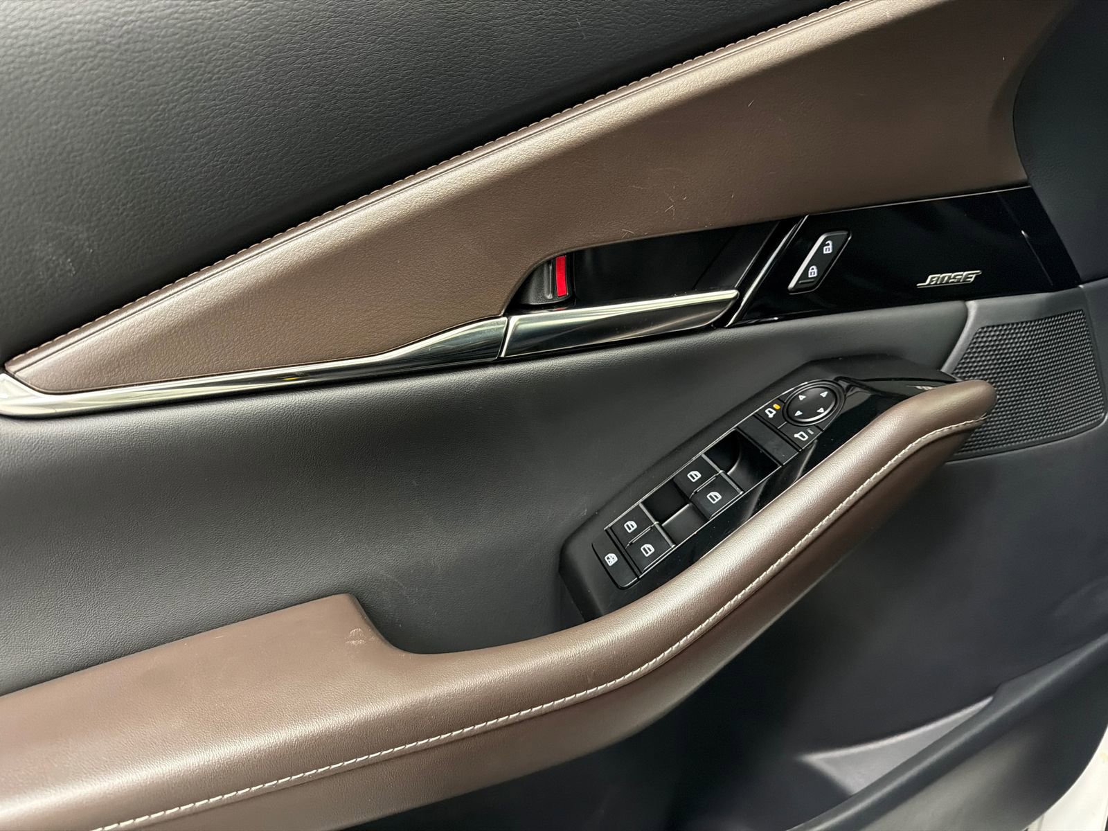 Certified 2025 MAZDA CX-30 AWD 2.5 S w/ Premium Package image 33