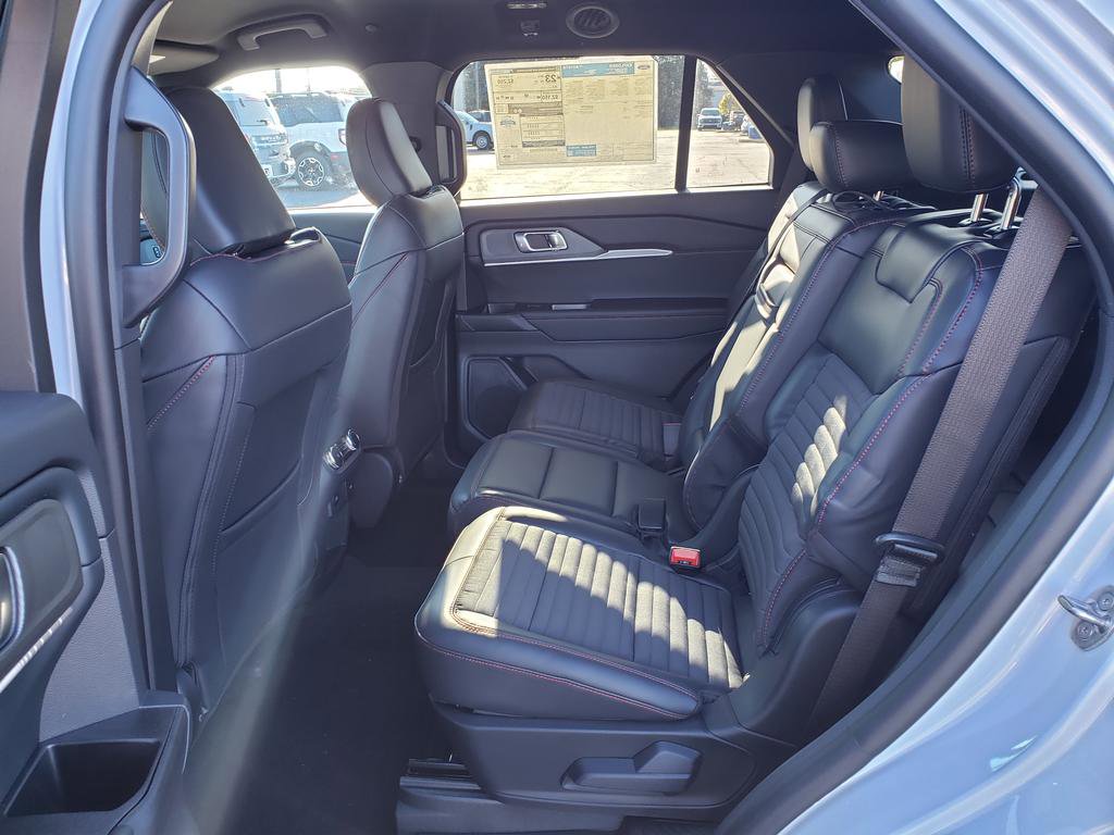 New 2026 Ford Explorer ST-Line image 12