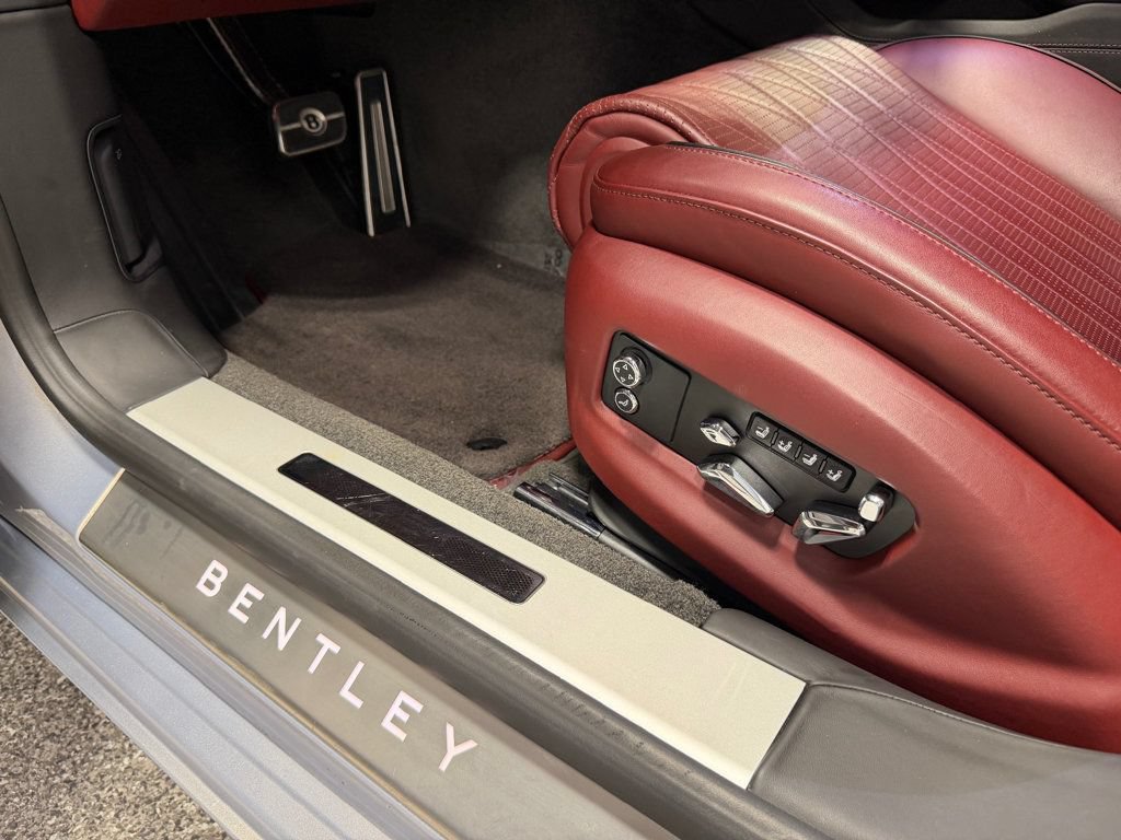 Used 2022 Bentley Flying Spur W12 AWD/4WD image 10