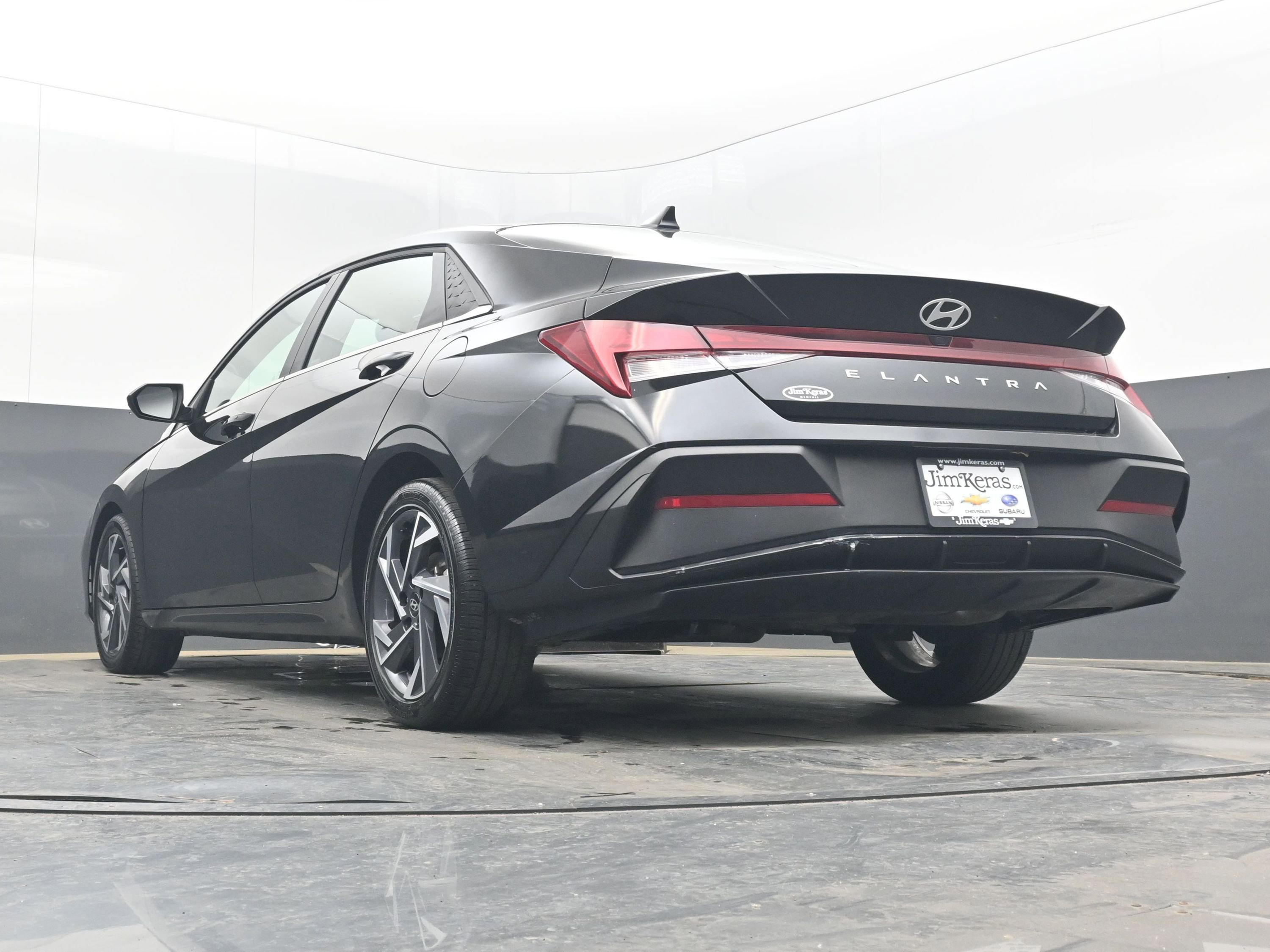 Used 2025 Hyundai Elantra SEL image 29