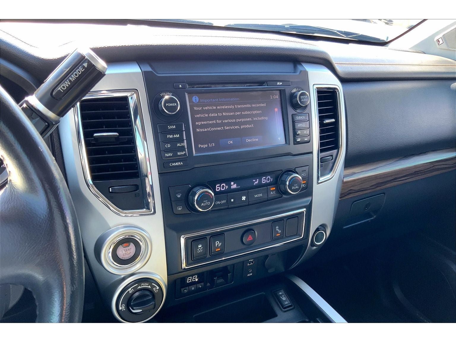 Used 2016 Nissan Titan SL AWD/4WD image 7