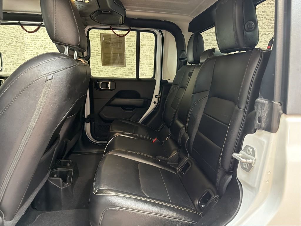 Used 2020 Jeep Gladiator Overland image 13