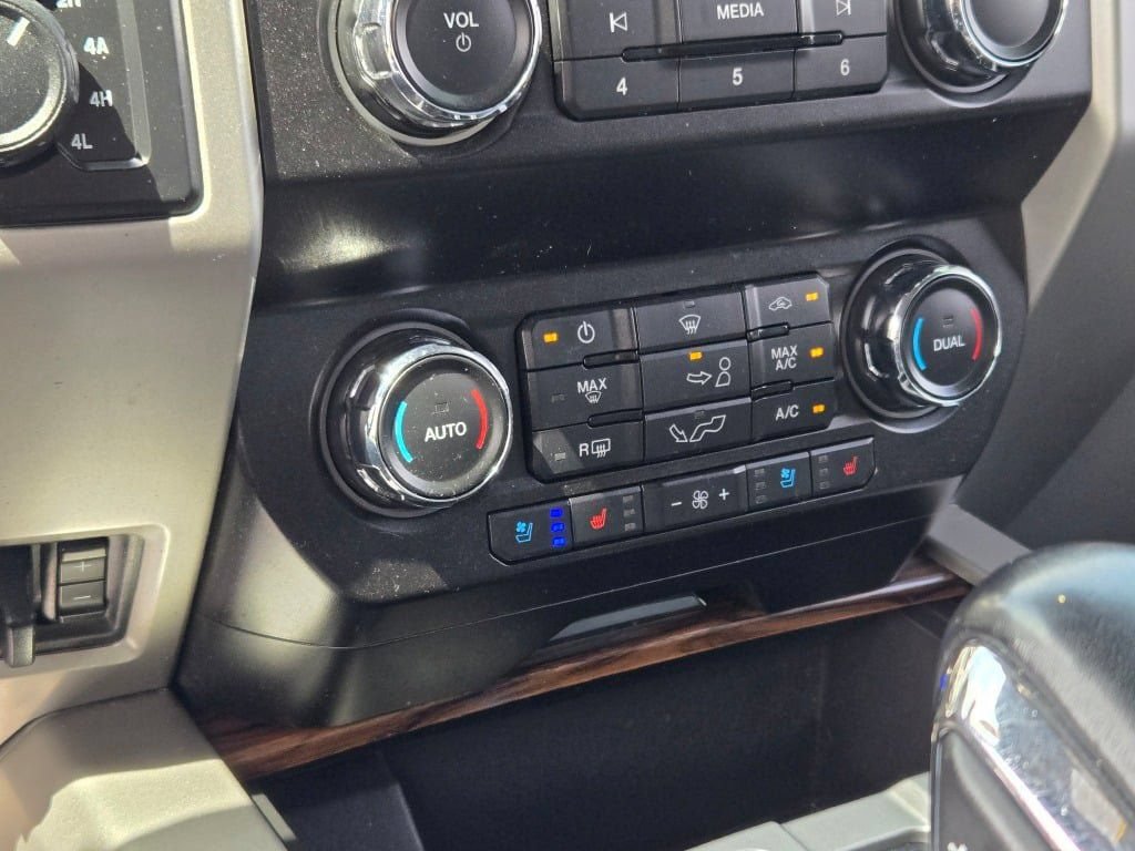Used 2019 Ford F150 Lariat AWD/4WD image 32