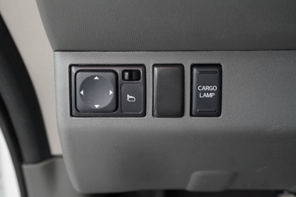 Used 2020 Nissan Frontier SV w/ Midnight Edition Floor Mats image 35