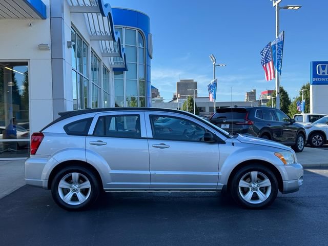 Used 2012 Dodge Caliber SXT FWD image 2