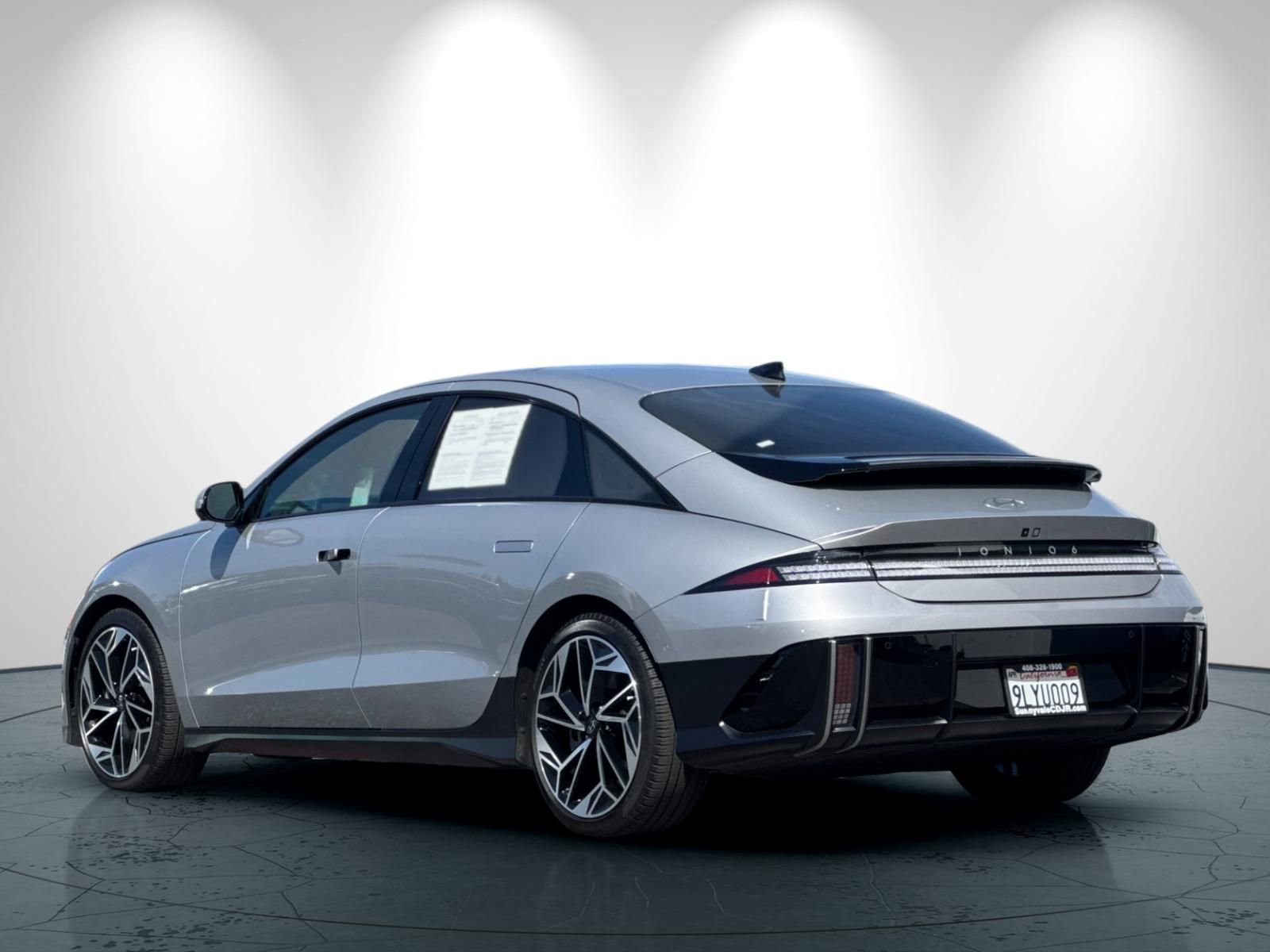 Used 2024 Hyundai Ioniq 6 Limited image 6