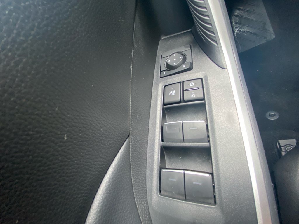 Used 2024 Toyota RAV4 XLE AWD/4WD image 15